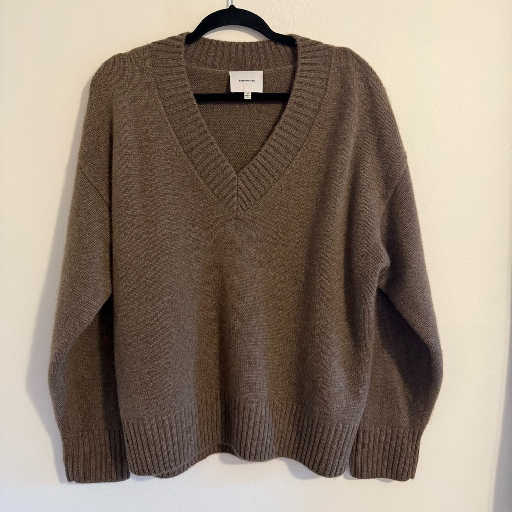 Reformation Jadey Cashmere Oversized V-Neck Sweater